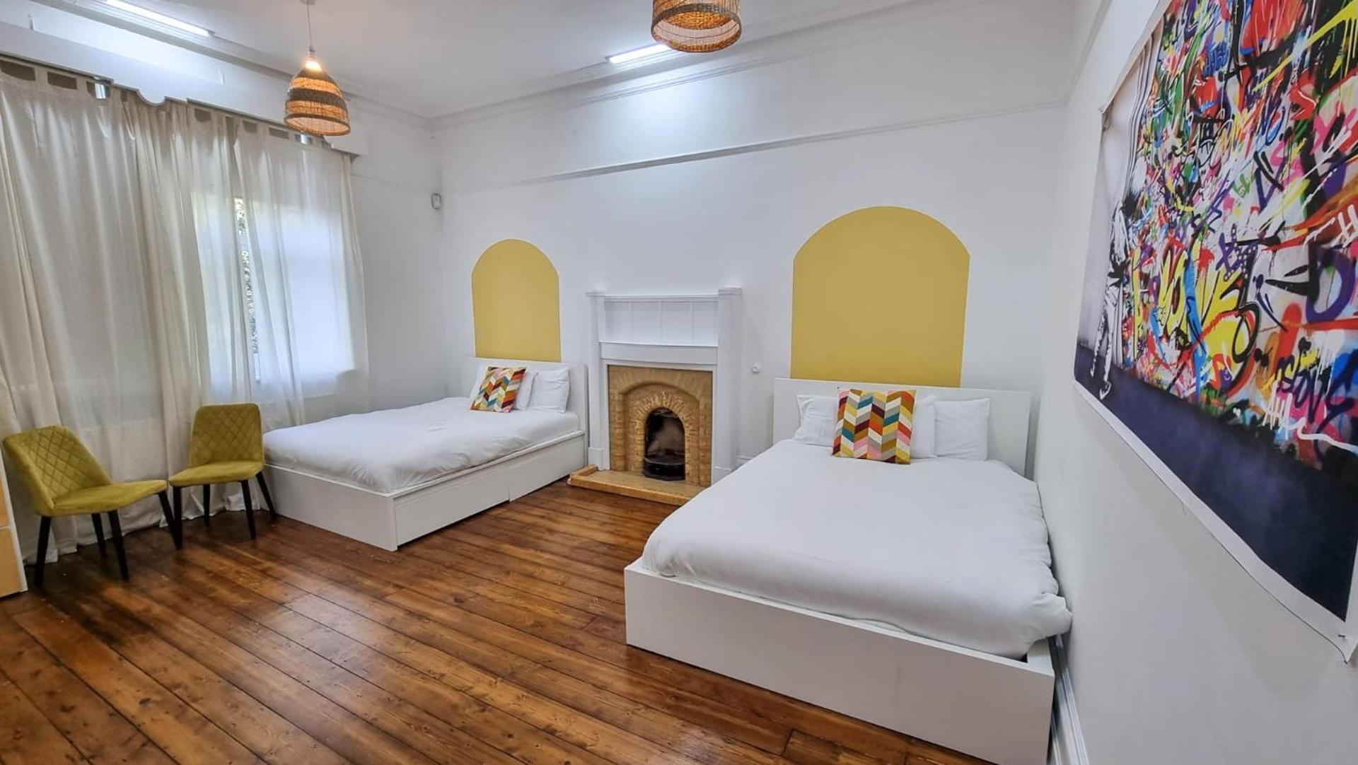 Sleeps 20 Stunning Ashton Mansion