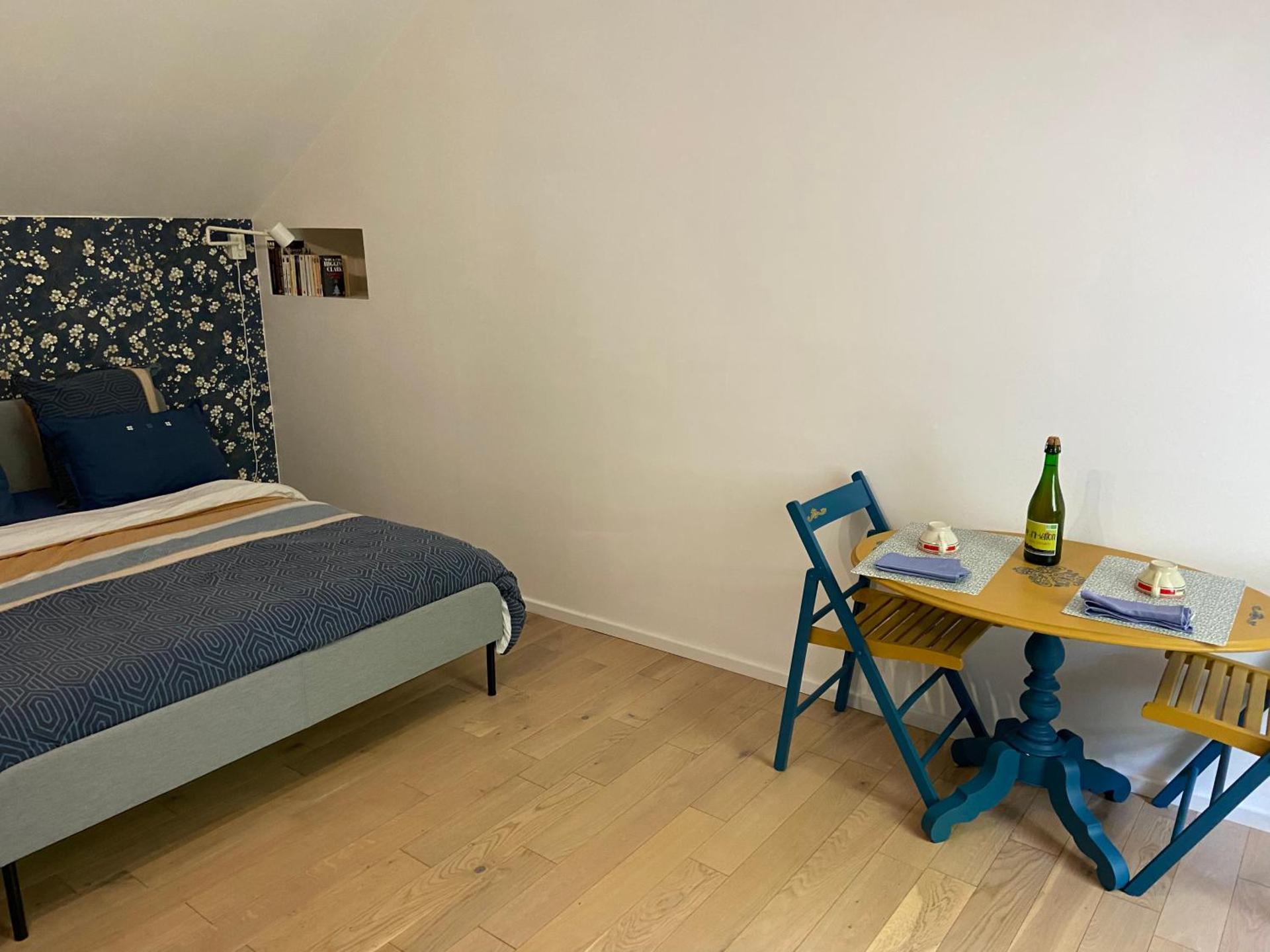 Chambre double avec salle de bains privée