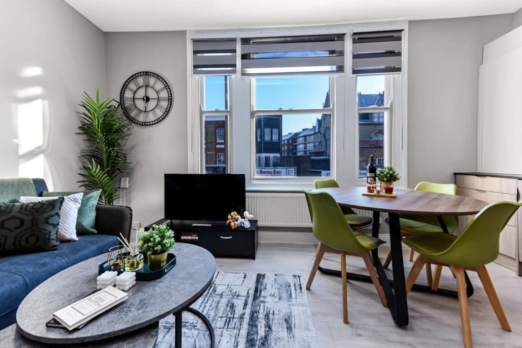 Cozy Battersea apartment Sleep 5 Easy Access to Central London