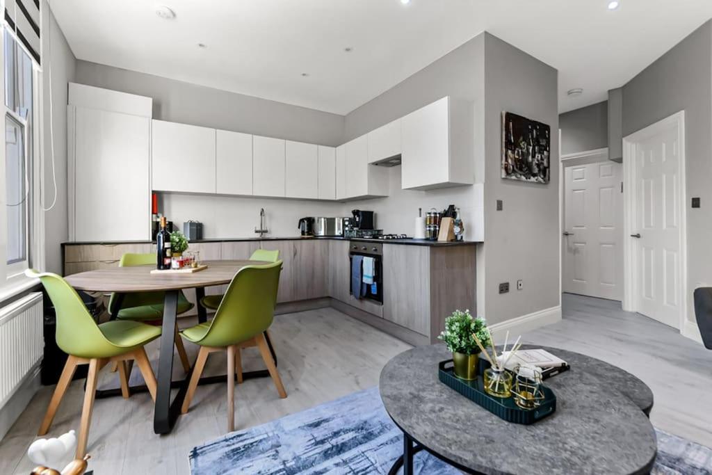 Cozy Battersea apartment Sleep 5 Easy Access to Central London