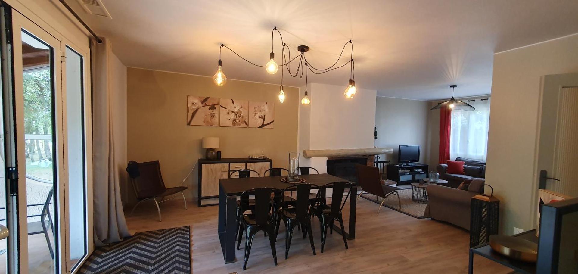 Odette du Colorado, vue sur le colorado, jacuzzi, boisé