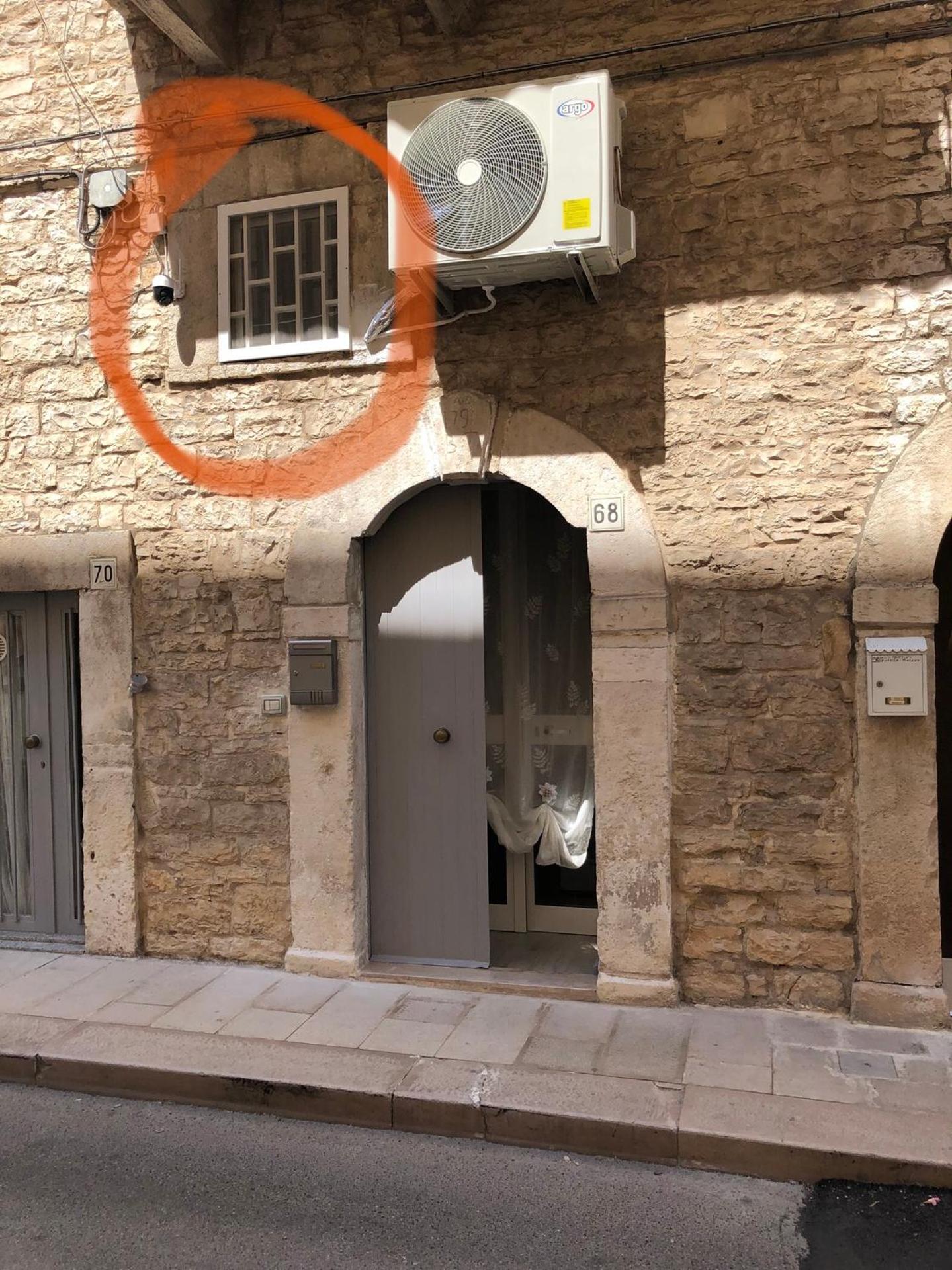 La piccola casa di Tania in via Fiore