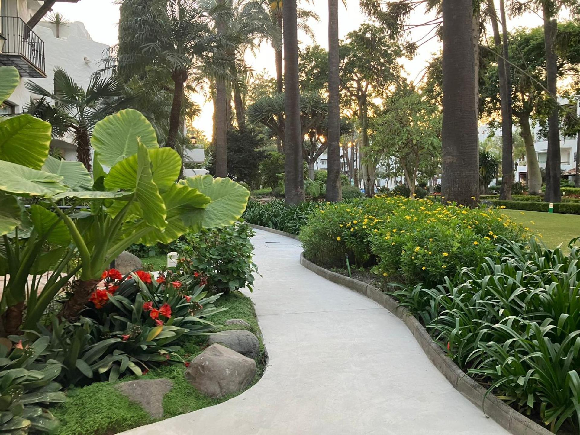 Apartamentos Urb, La Alcazaba 614 y 642 Banus Marbella