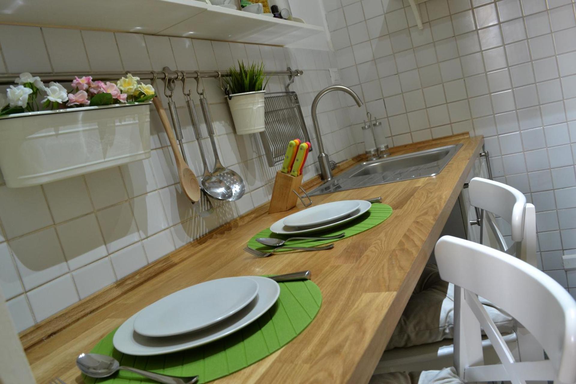 Kitchen or kitchenette