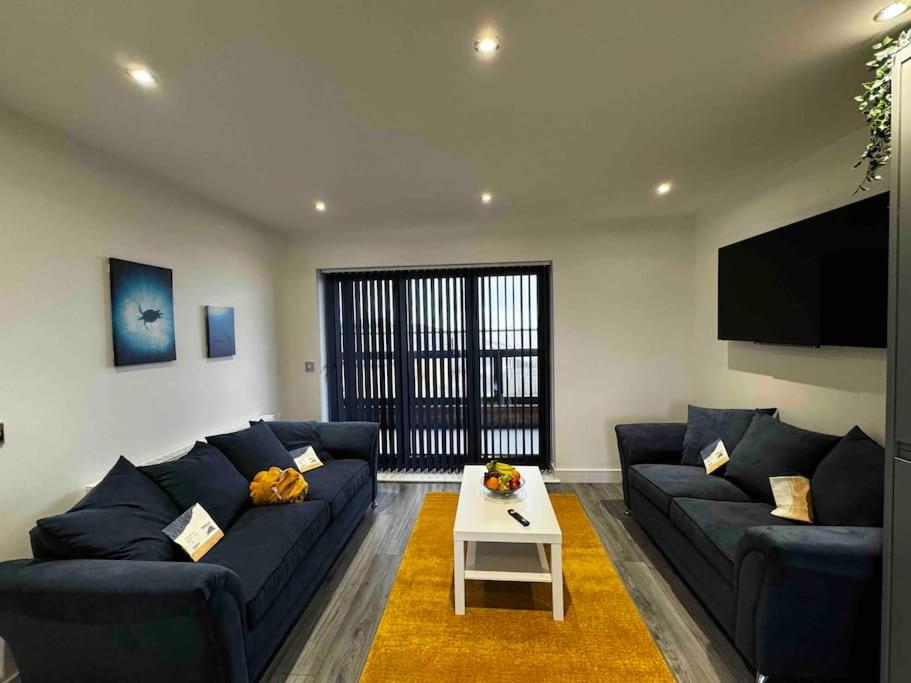 Wave Song - Hornsea Town House with Sea Views and Balconies