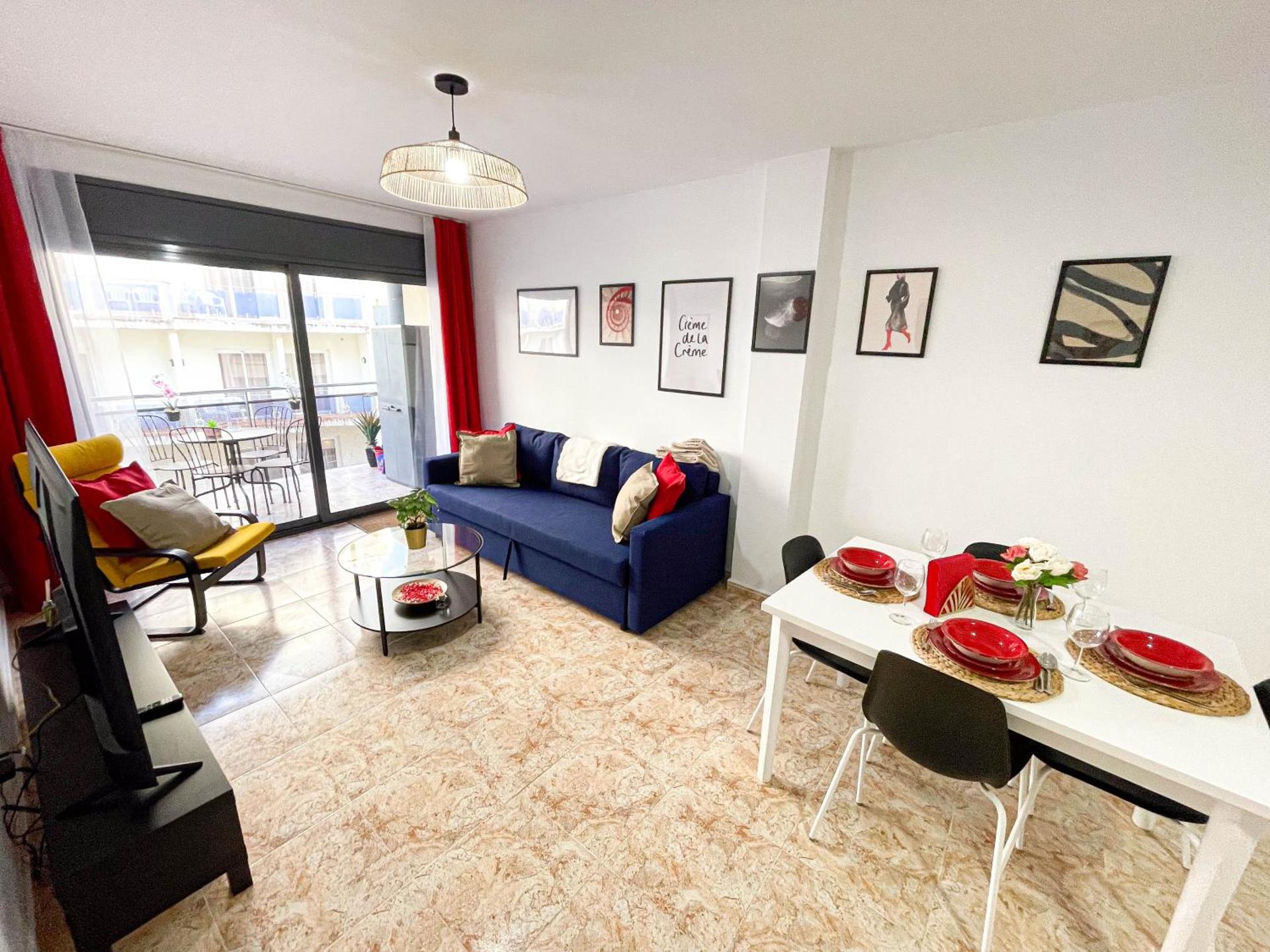 Red Apartment Lloret