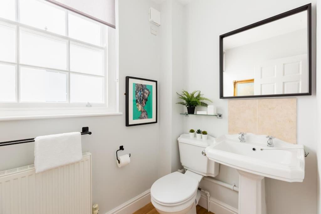 Fabulous Malvern Townhouse