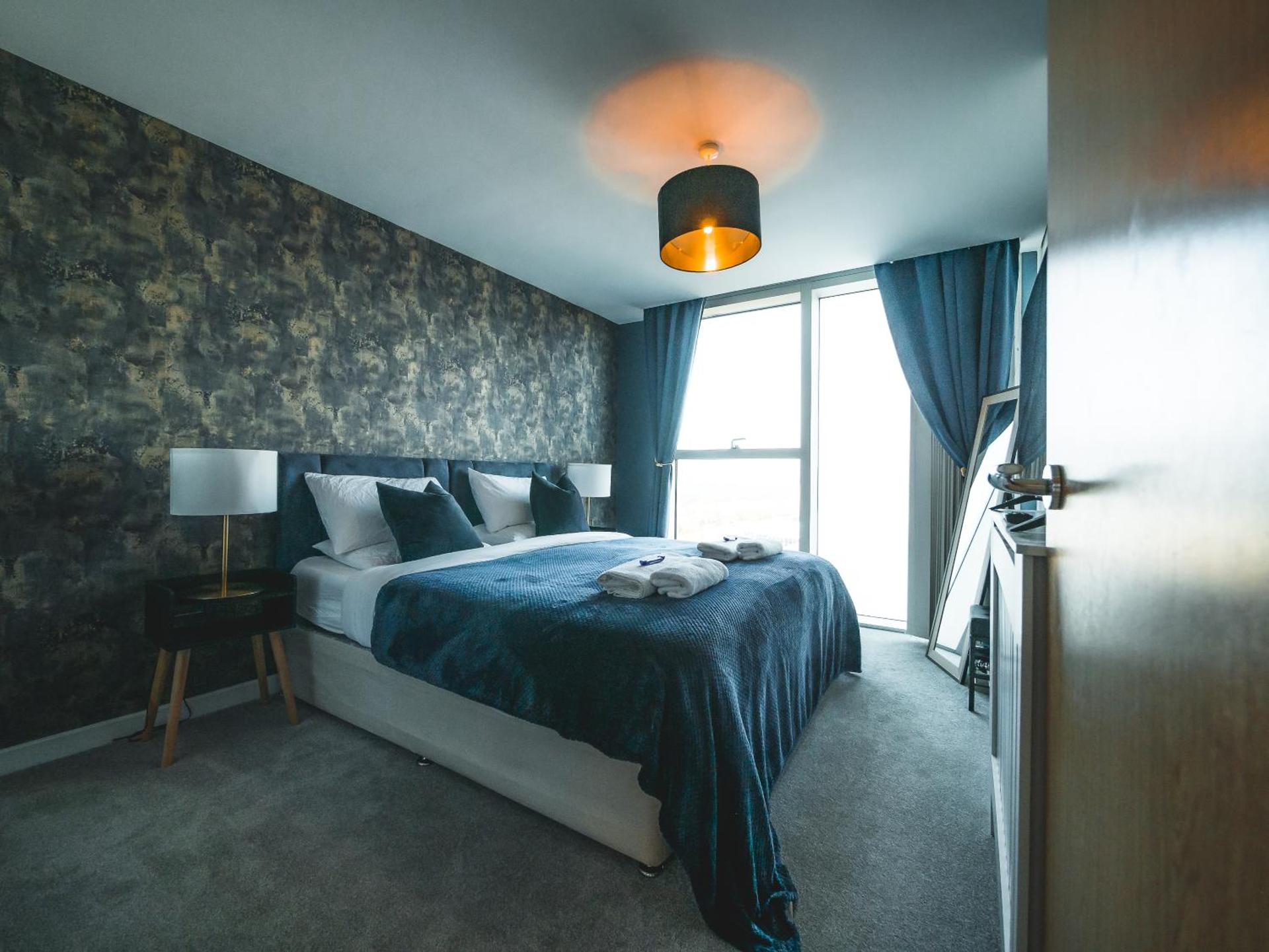 The Safari Suite Luxury Apartment Milton Keynes
