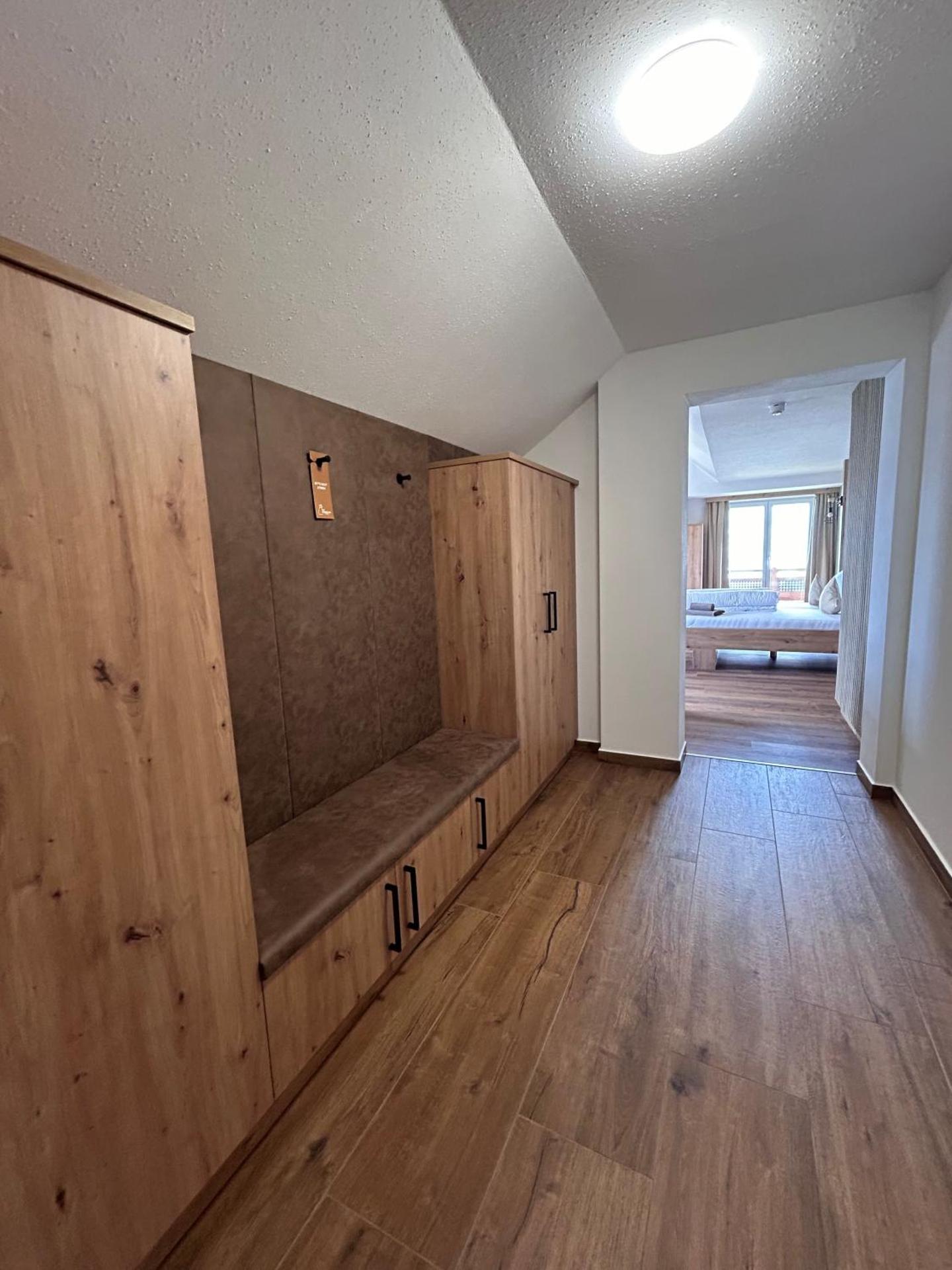 Deluxe Suite with Spa Bath