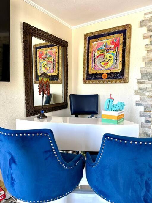 Luxury Waterfront Home, With Private Hot Tub, Hallandale Beach, Casinos, Shops