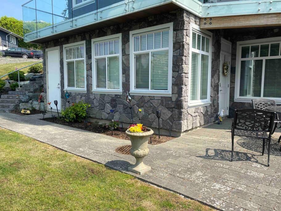 White Rock Beach getaway