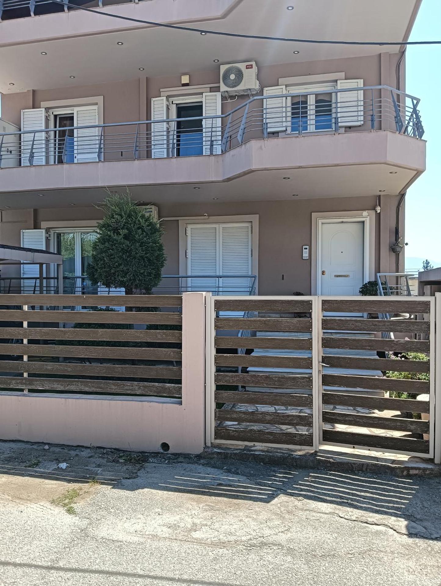 ΗΣΥΧΟ ΚΑΙ ΑΝΕΤΟ ΔΙΑΜΈΡΙΣΜΑ