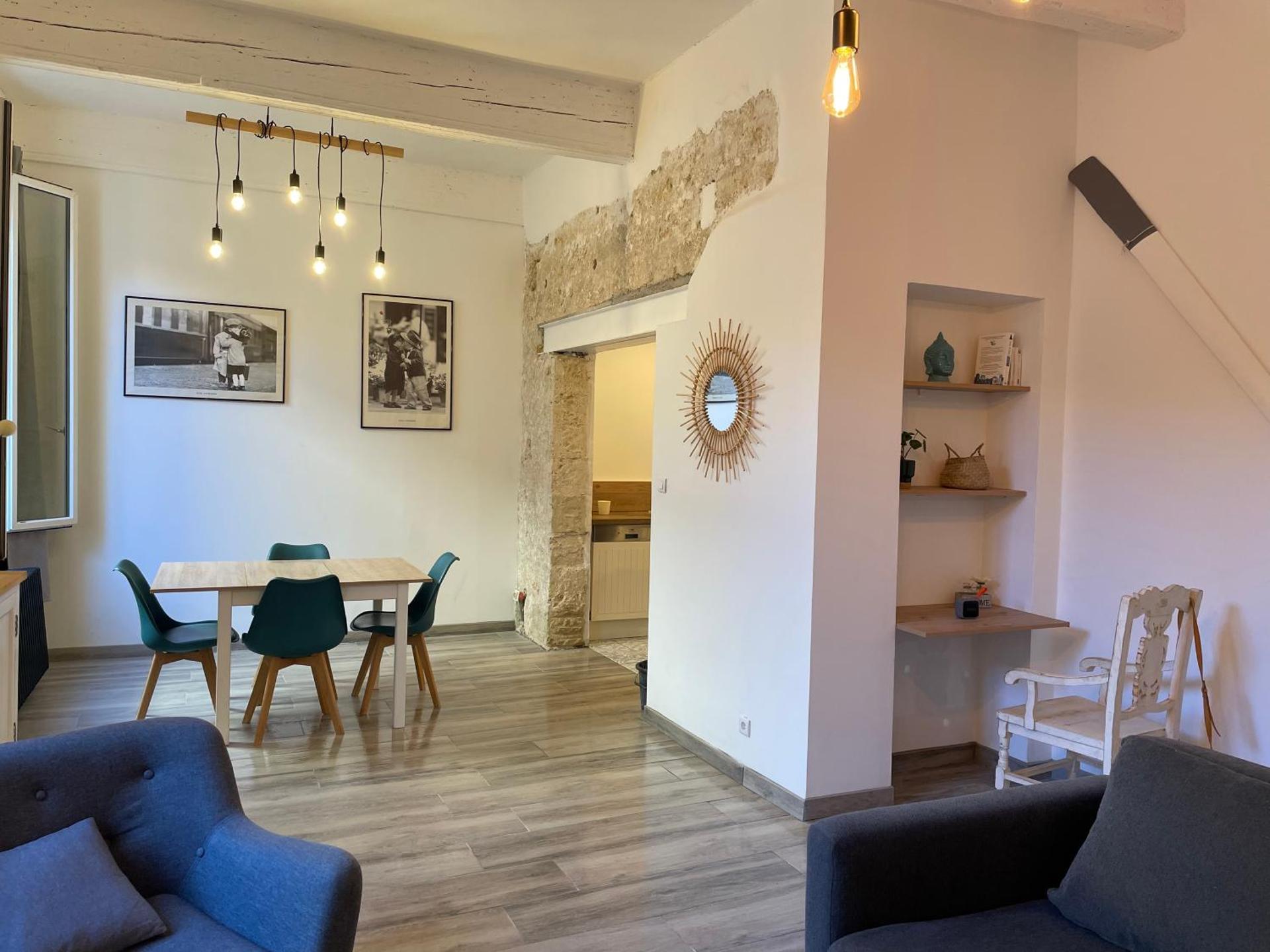 Appartement coquet dans le centre de Mèze