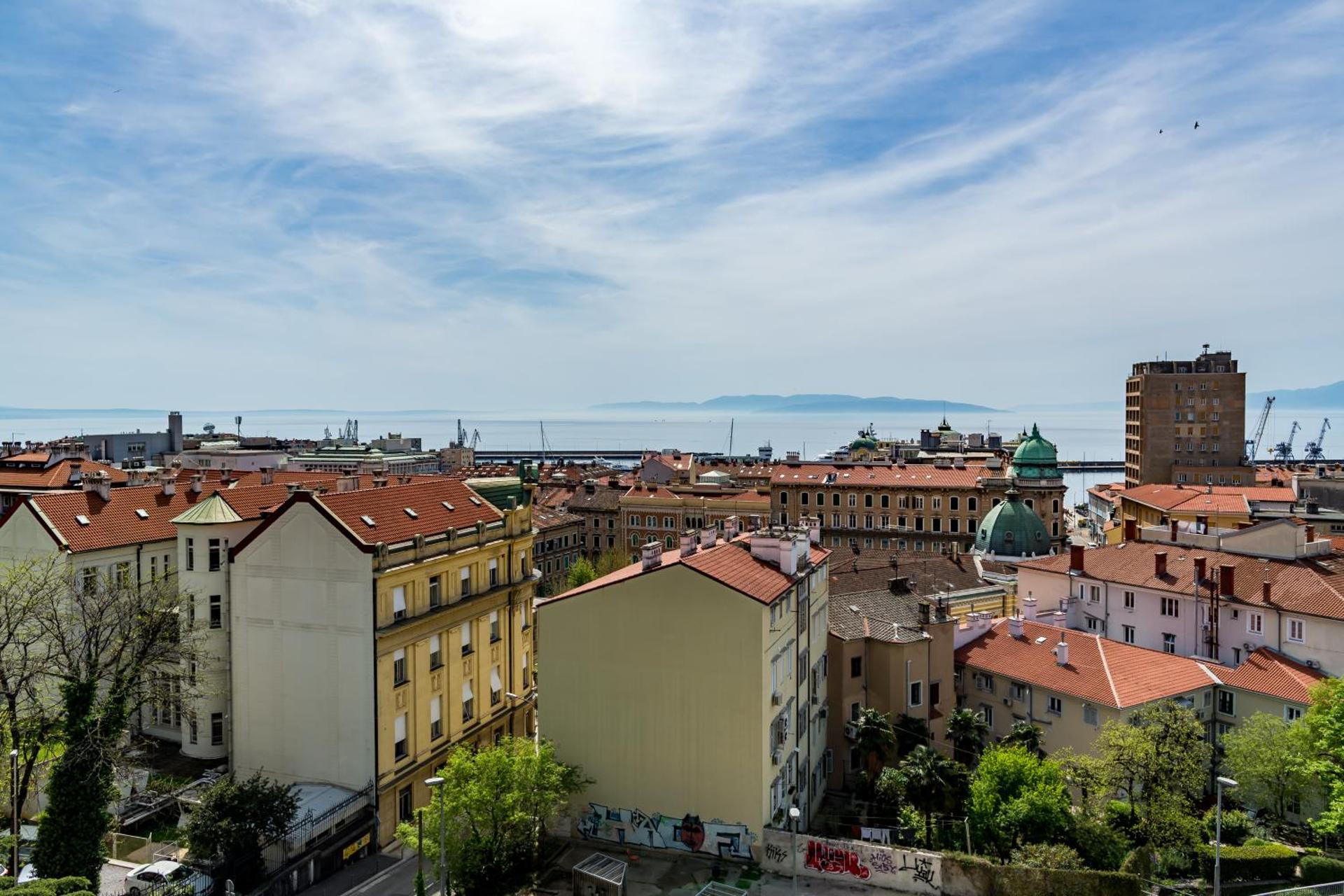 Apartments Sunset Centar