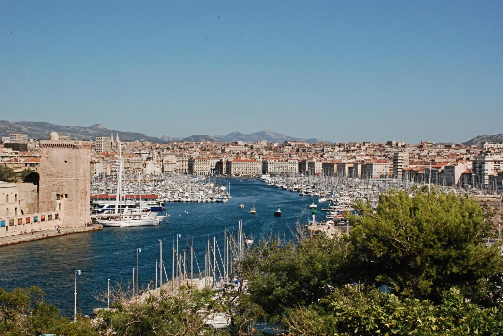 - - Maison ŪMA - - Wifi, Netflix, Mer et Centre