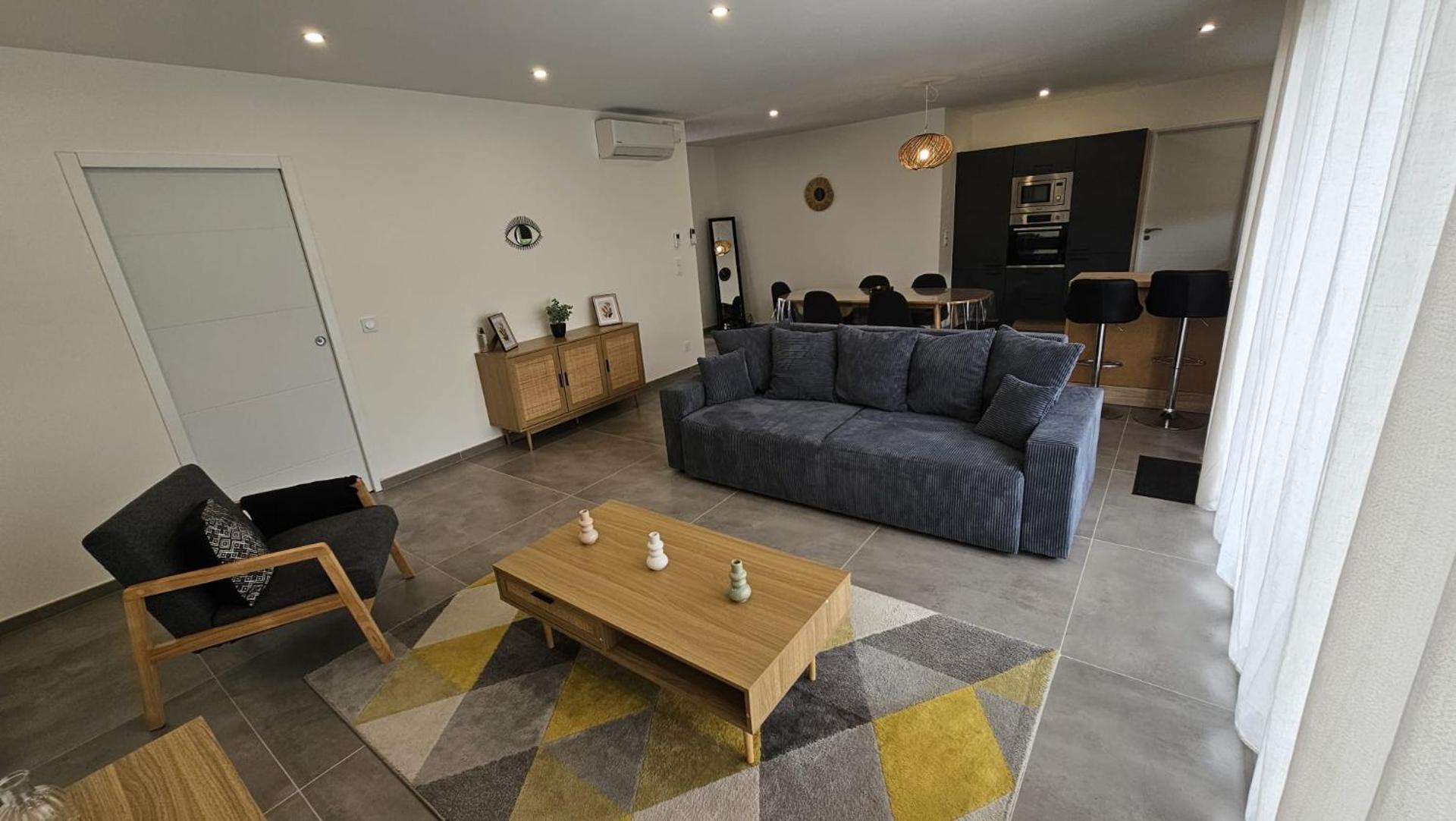 NeseHome, Maison à proximité du Futuroscope