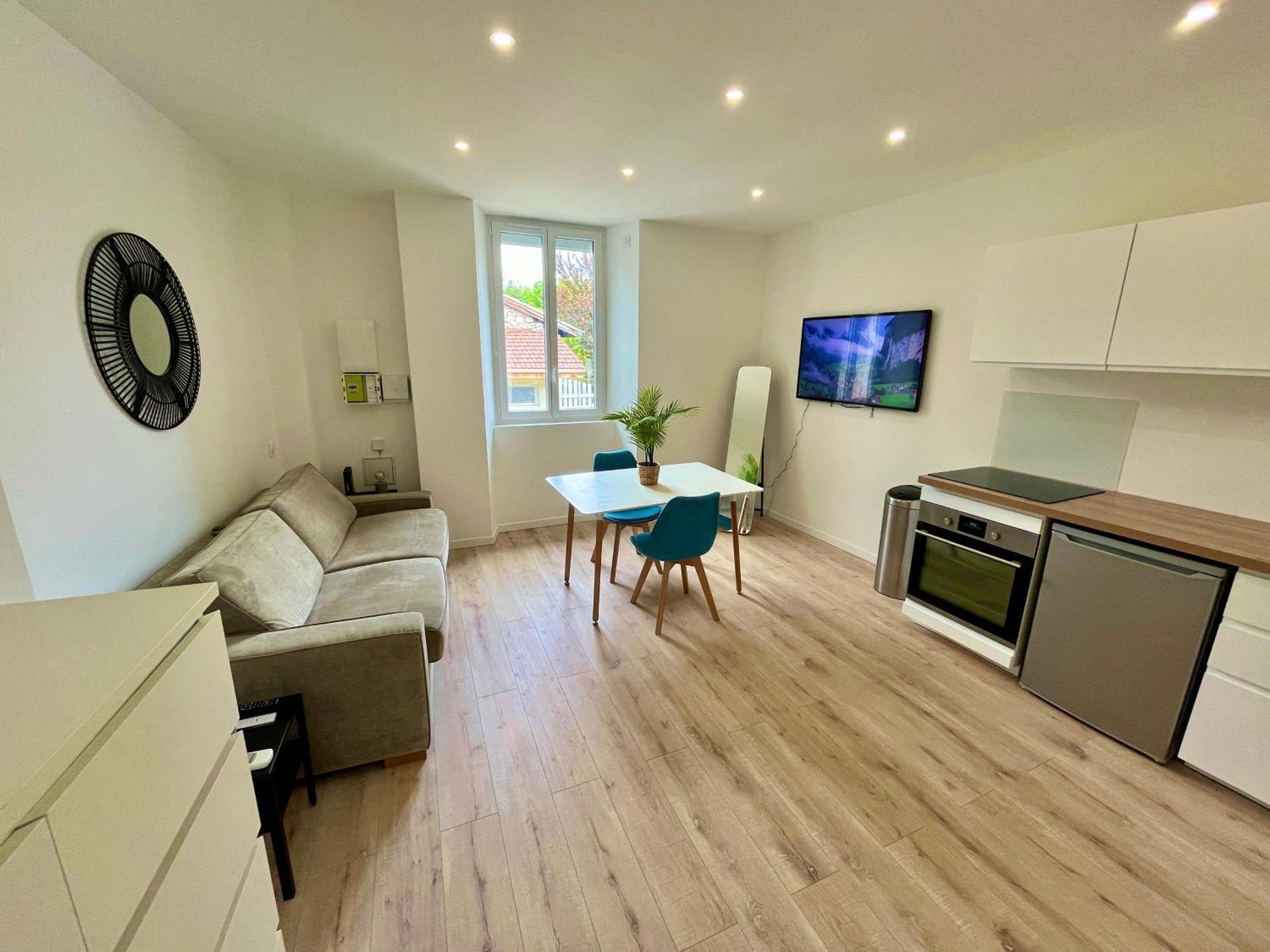 Masha *CLIM* proche hospital