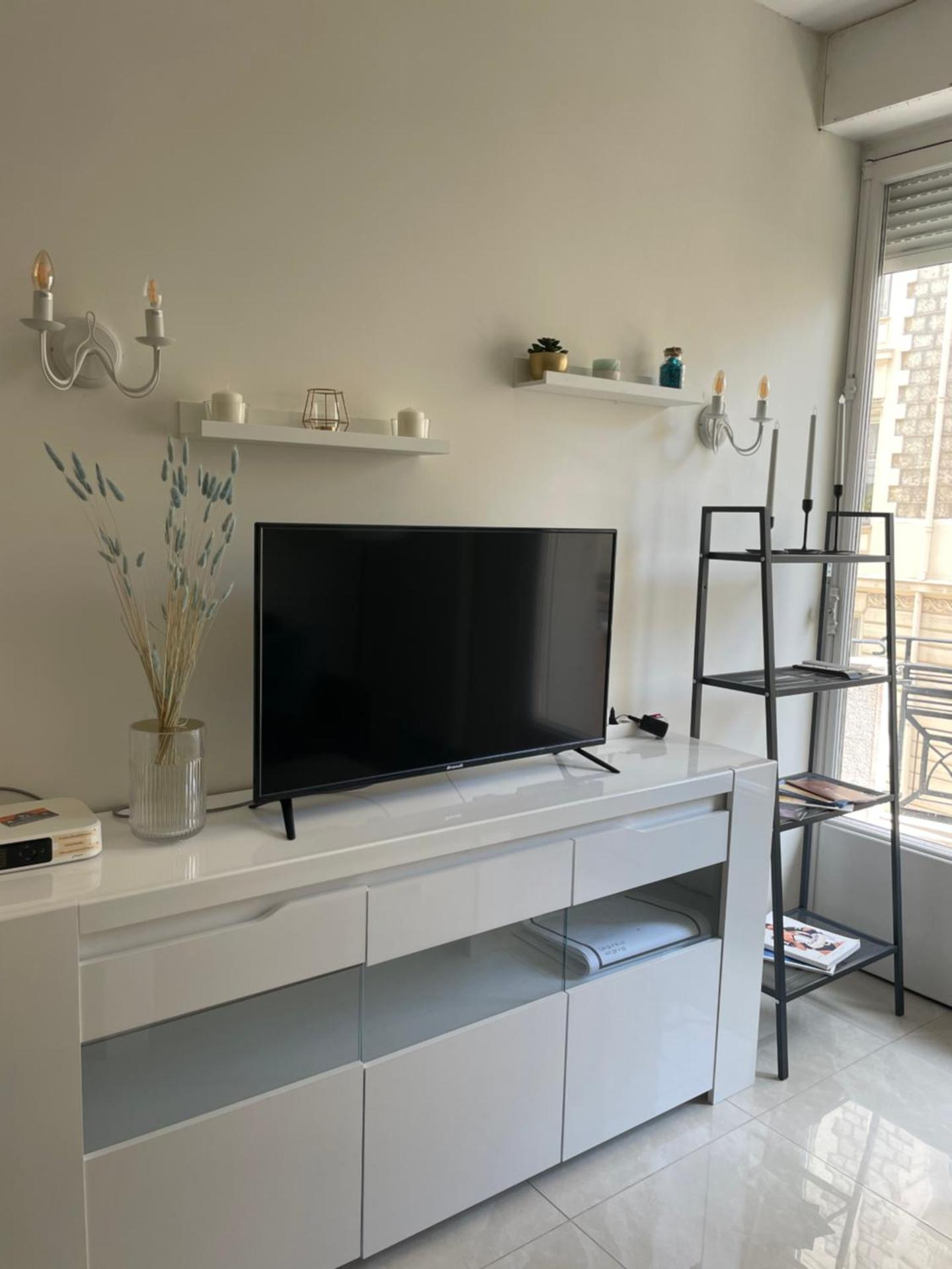 Новая 3-комнатная квартира на 2й линии от моря.