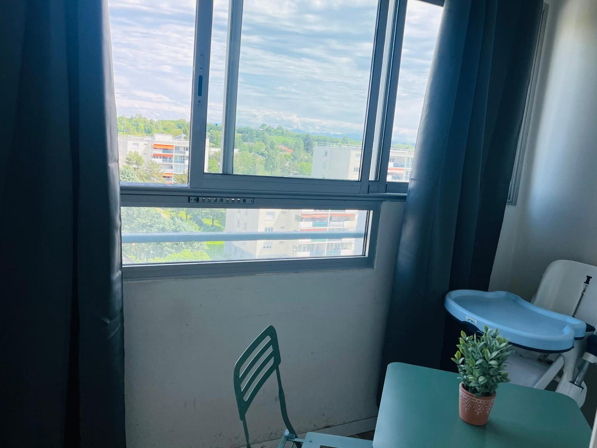 3 chambres Situation idéale Aux portes de Lyon Tout confort