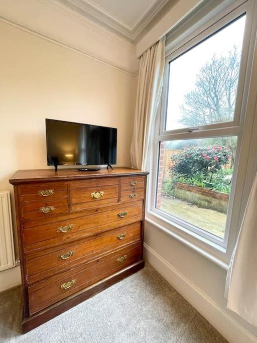 Cosy Ground Floor Apartment