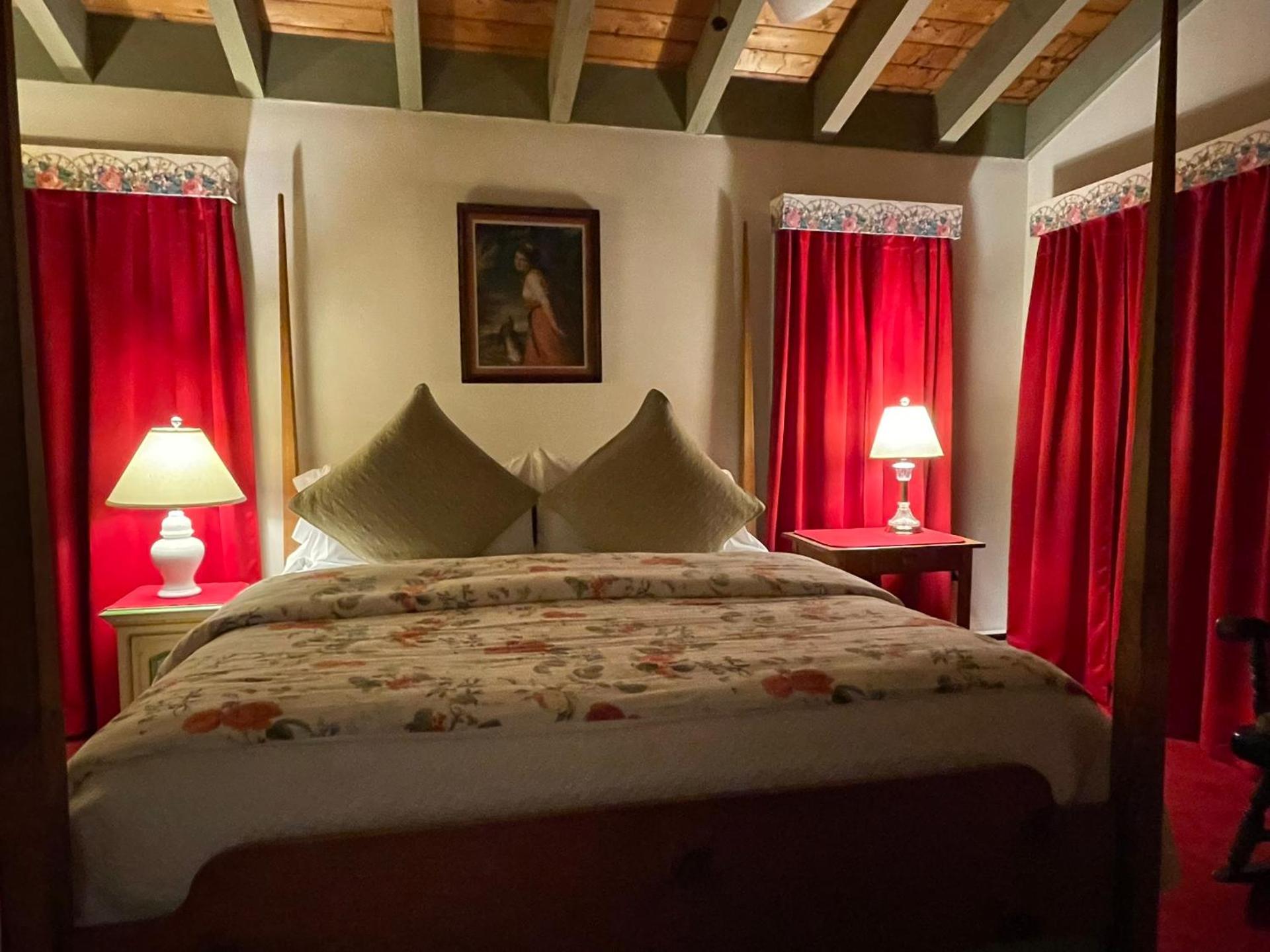 King Room with Garden View