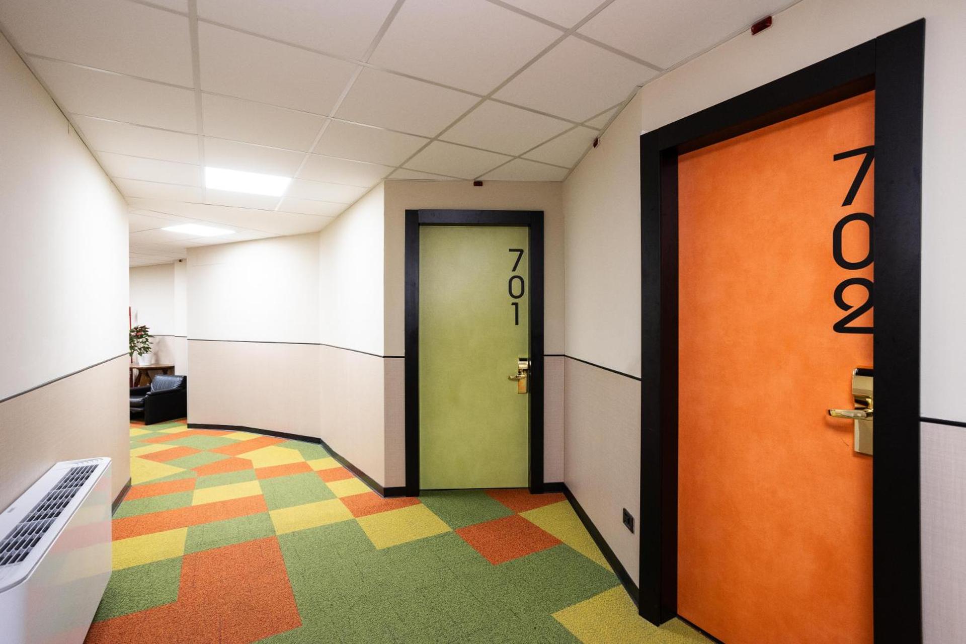 Meeting/conference room