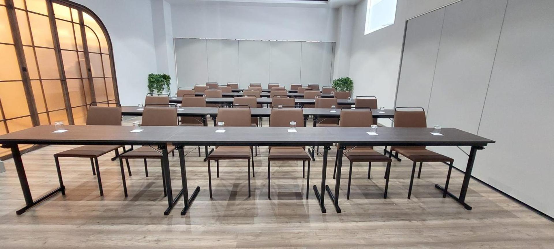 Meeting/conference room