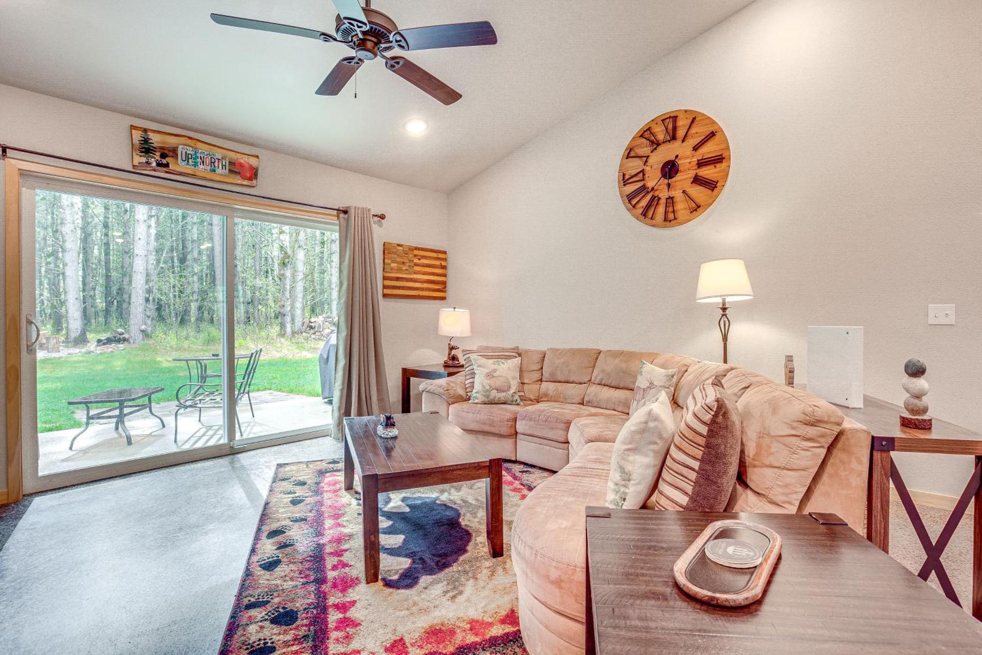 Northwoods Cabin - Near 3 Woodruff Lakes