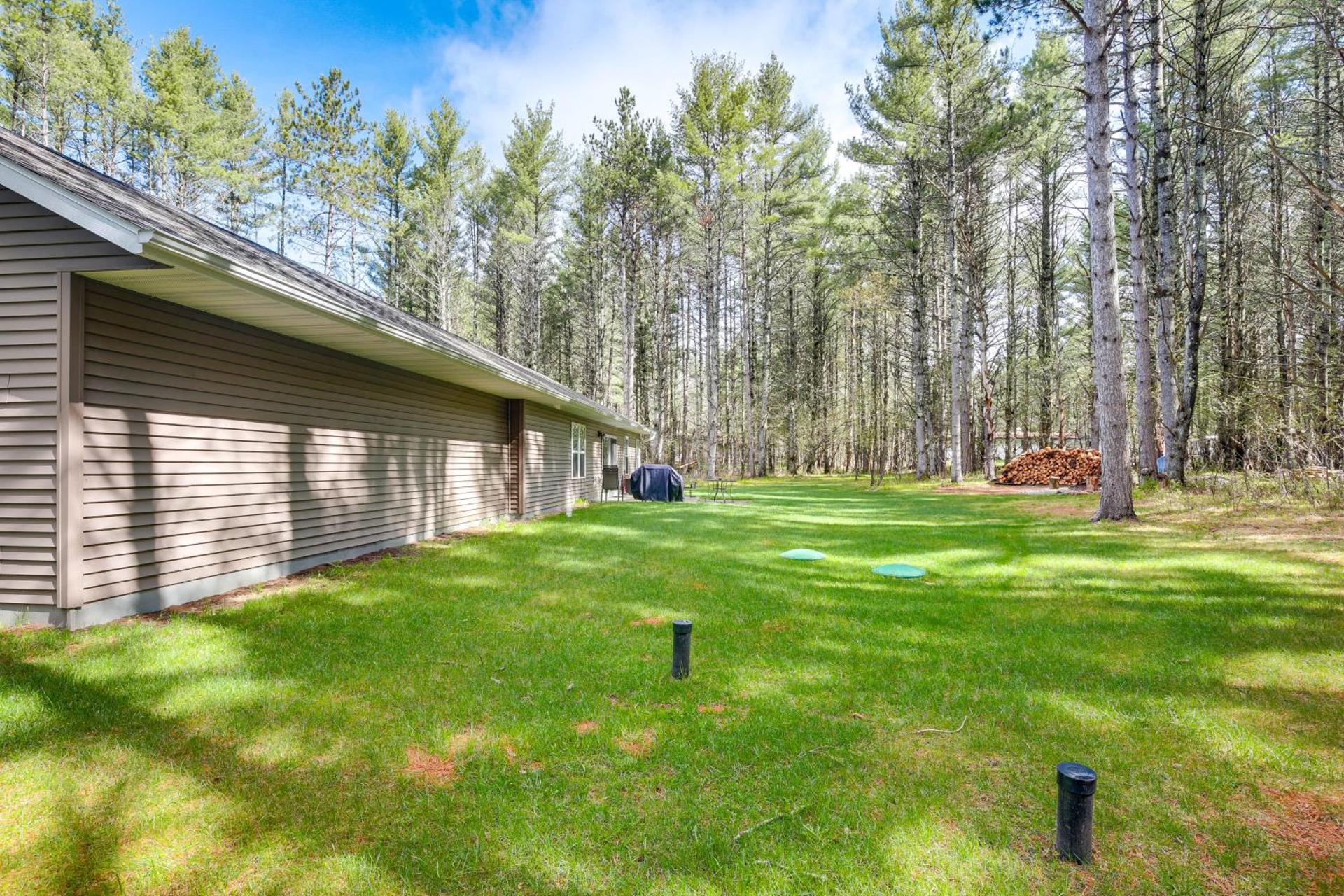 Northwoods Cabin - Near 3 Woodruff Lakes
