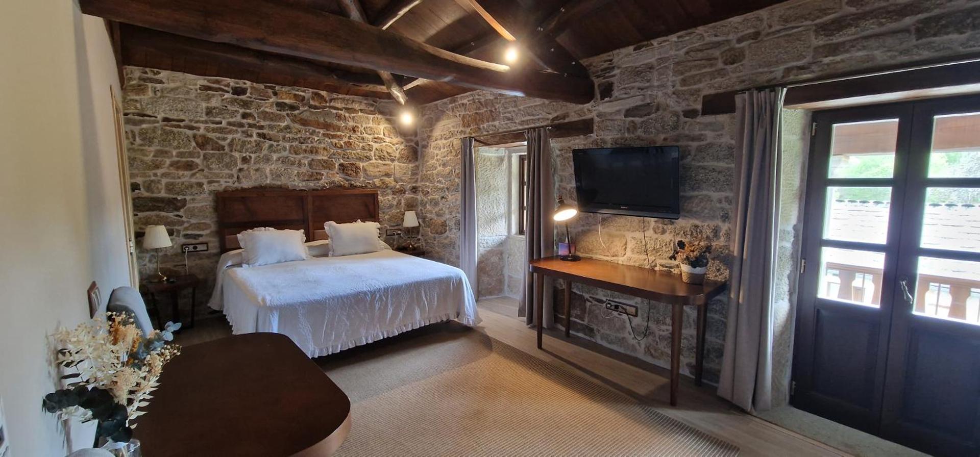 Habitaciones La Cuevona de Guitiriz,Parga, en el camino norte Lugo