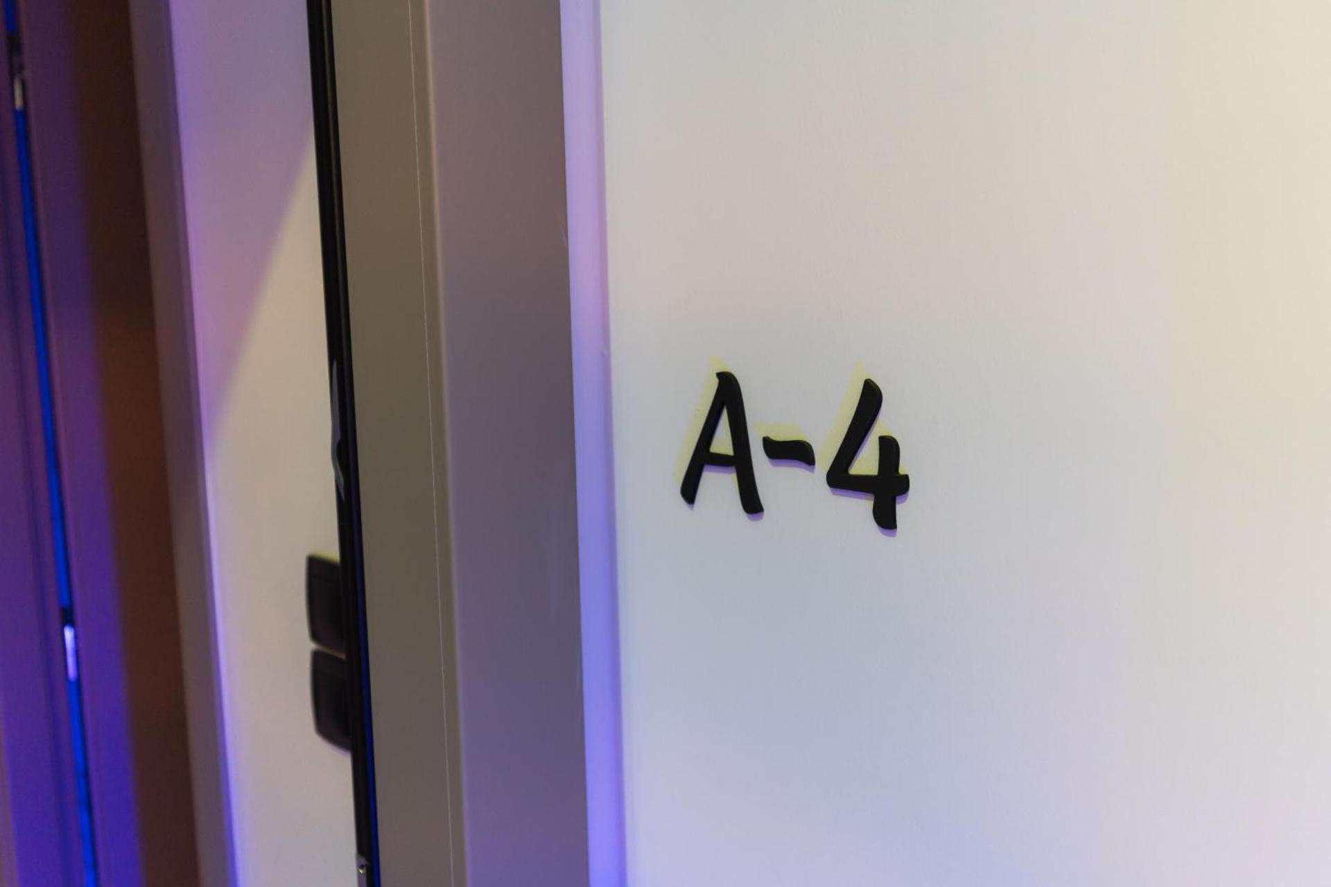 Δ17 Suites & Apartments