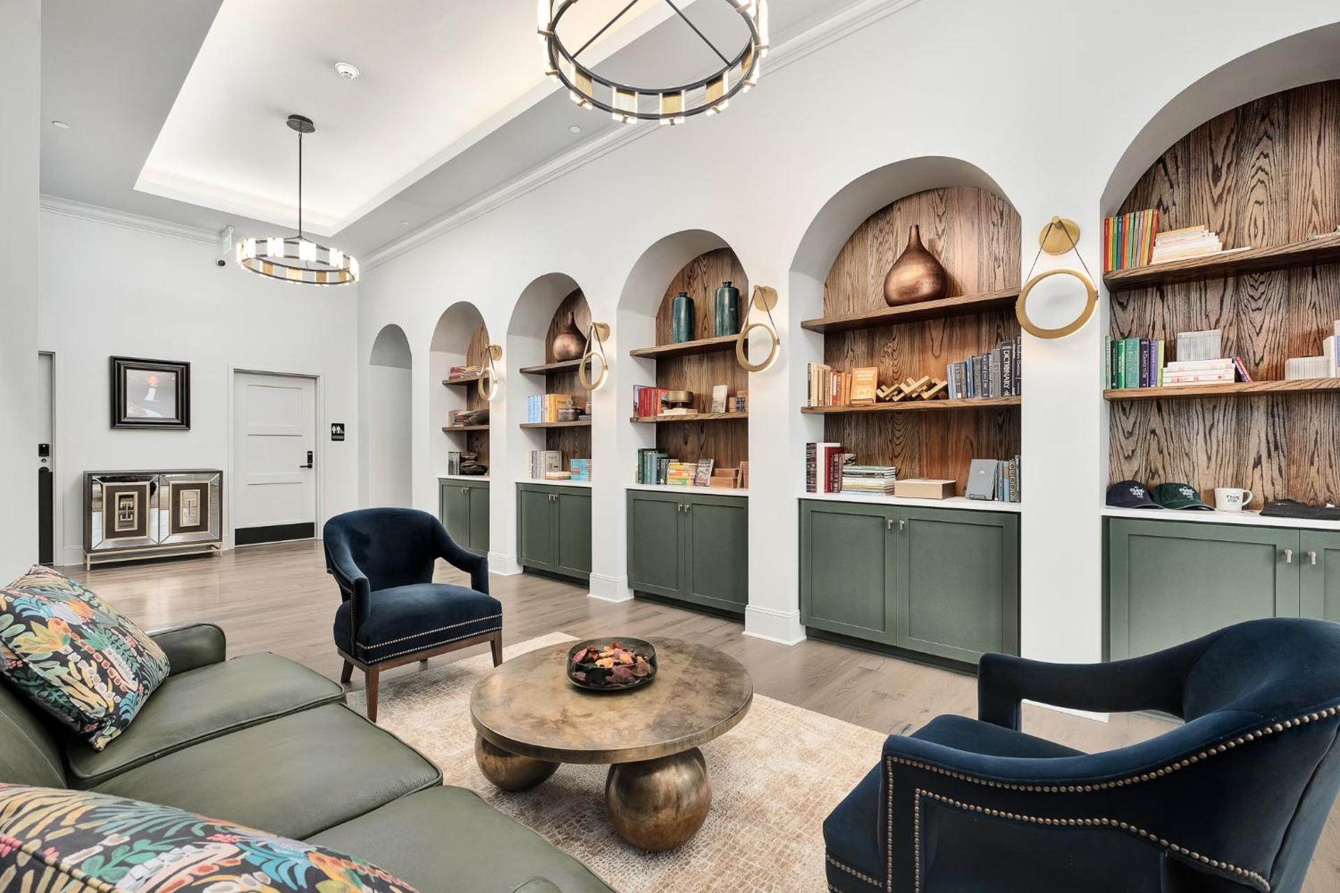 Communal lounge/ TV room