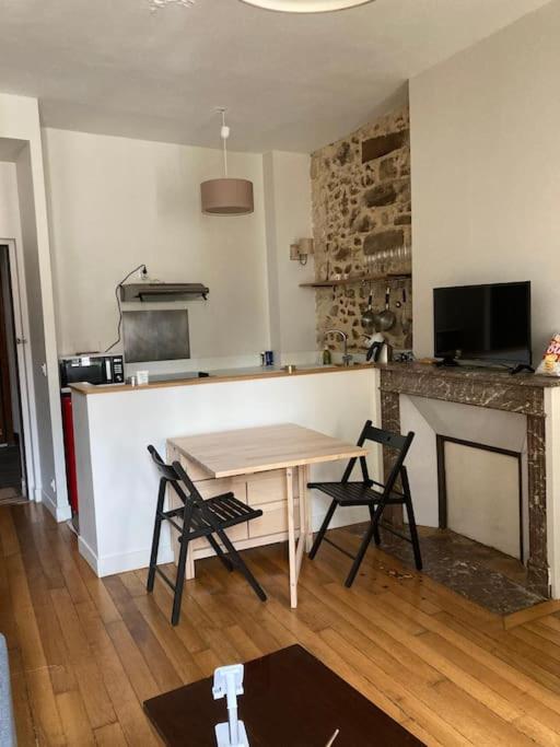 Fontainebleau hypercentre Place d’Armes 2 chambres