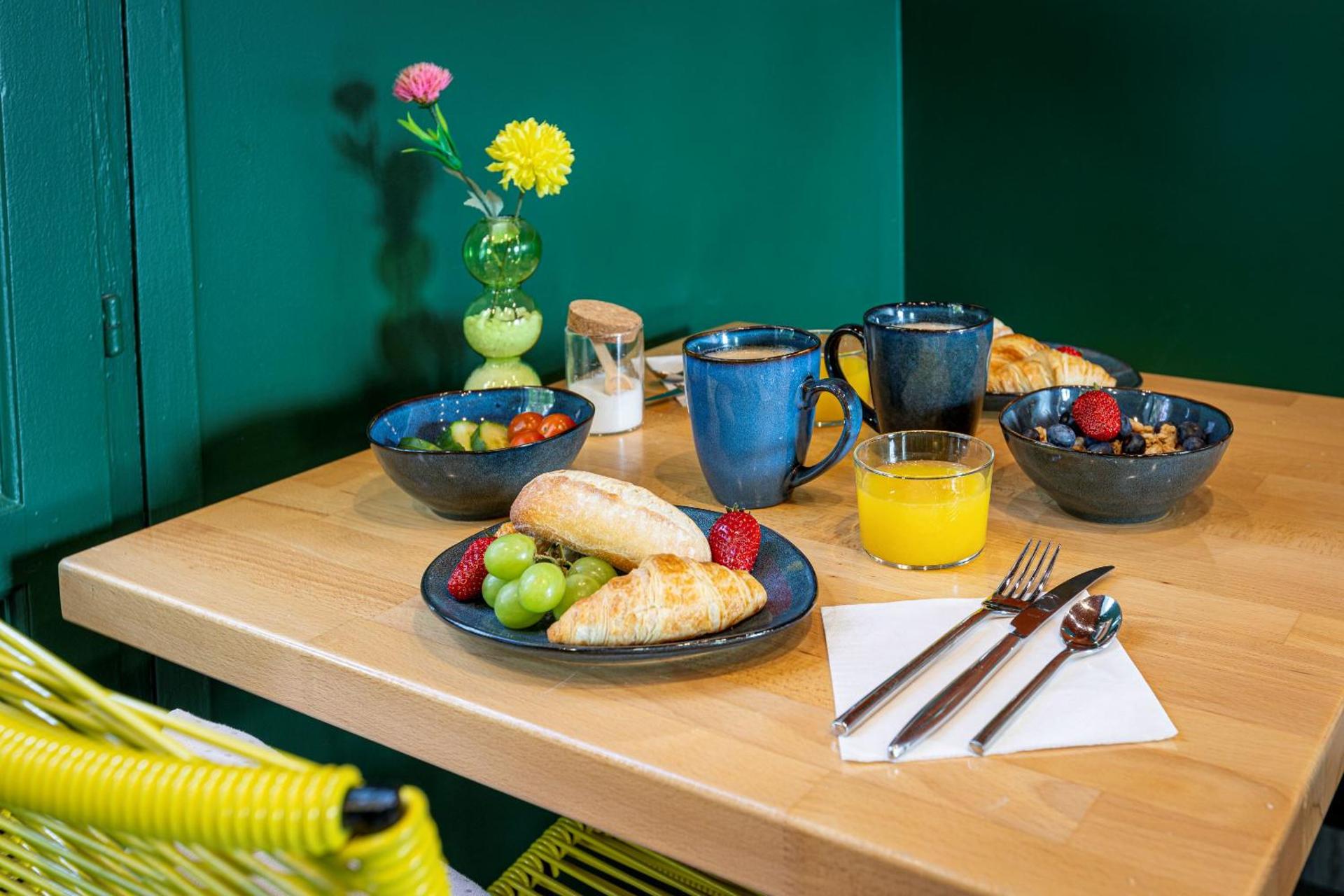 Continental breakfast