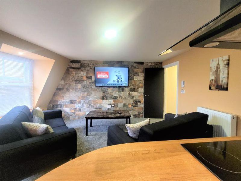 Friary House Serviced Apartments by Roomsbooked - 24Hr Reception