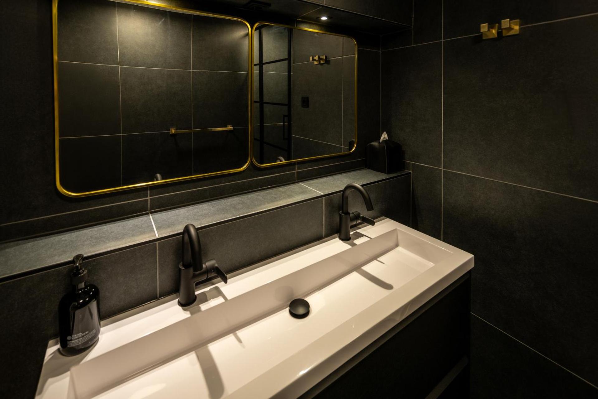 Square Boutique Hotel & Brasserie