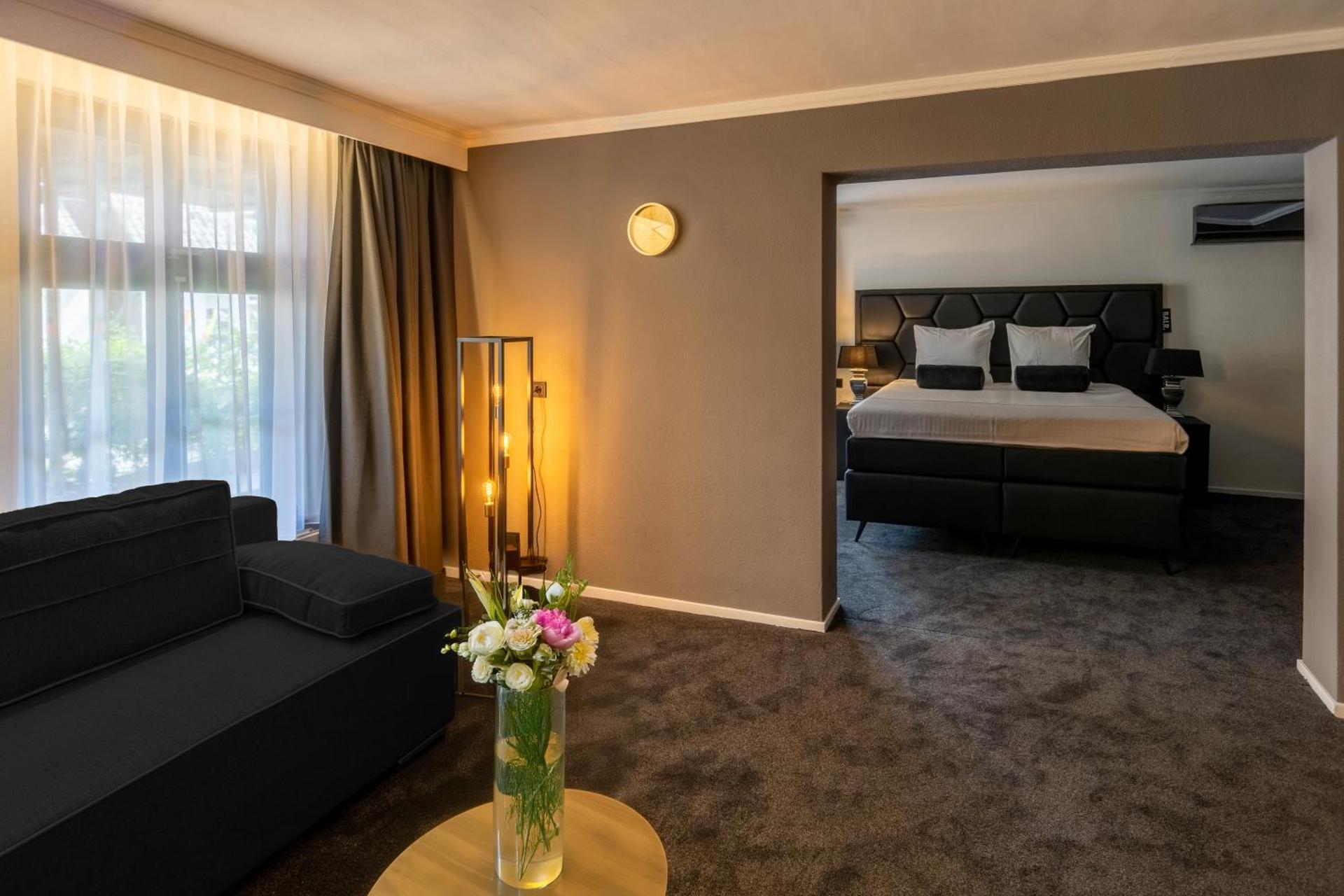 Square Boutique Hotel & Brasserie