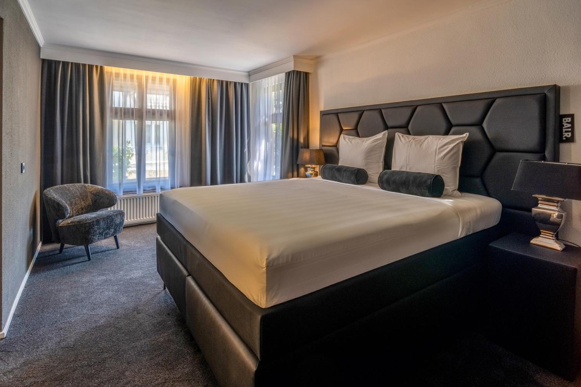 Square Boutique Hotel & Brasserie