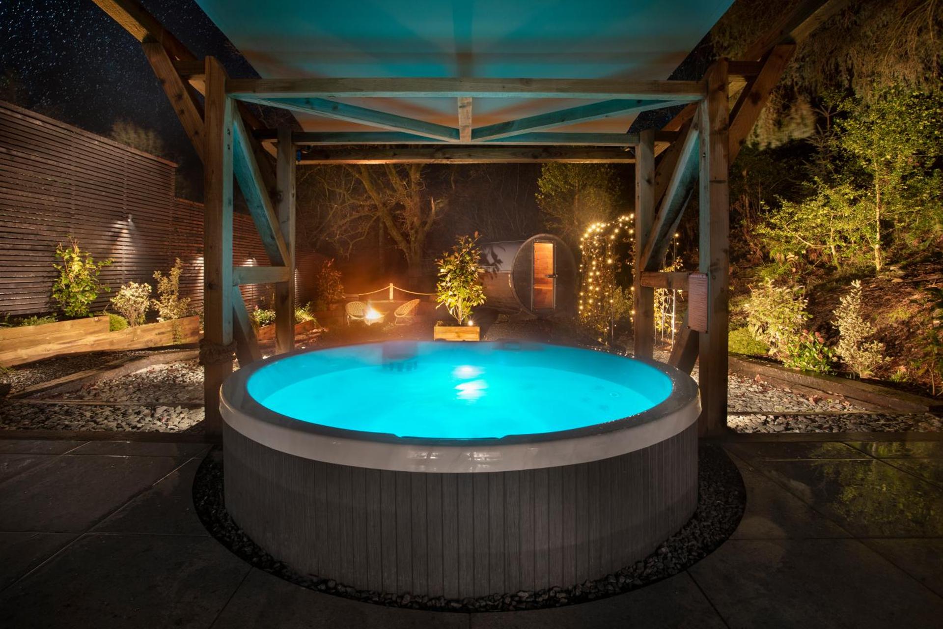 Aphrodites Group - Luxury Hot Tub Suites in Central Lake District!