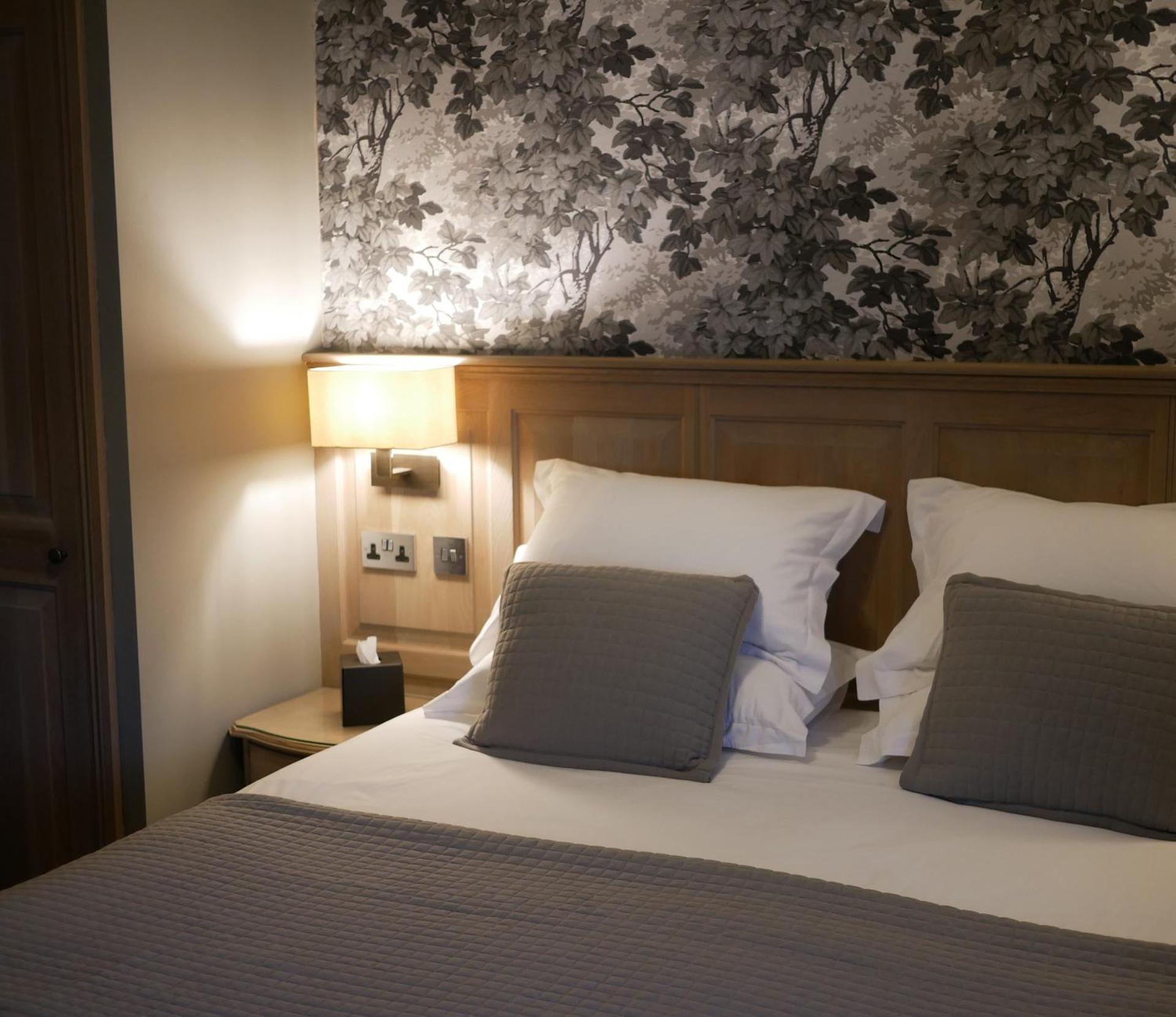 Queens Head Inn & Restaurant