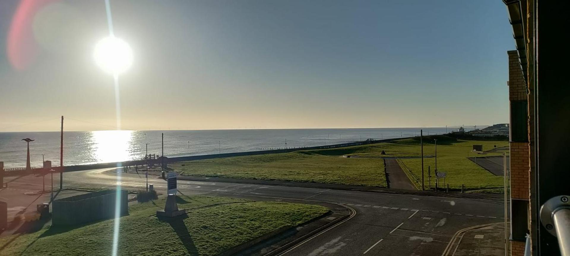 Wave Song - Hornsea Town House with Sea Views and Balconies