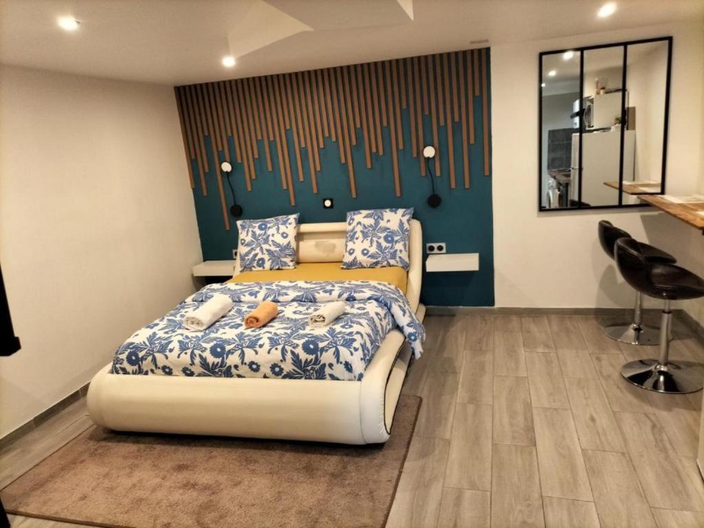 Cosy Studio proche de Paris et des aéroport d'Orly et Charle de Degaules