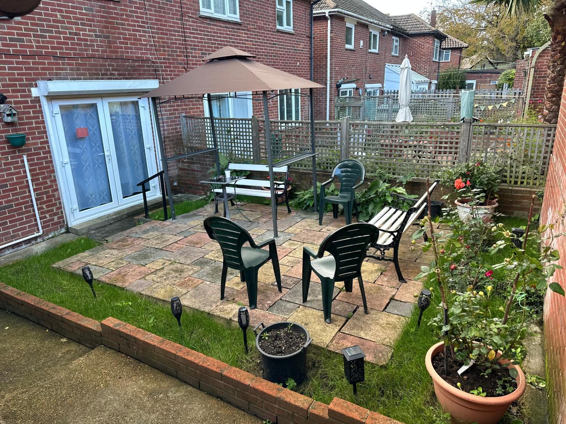 116 Maison Dieu Road Room E in Dover