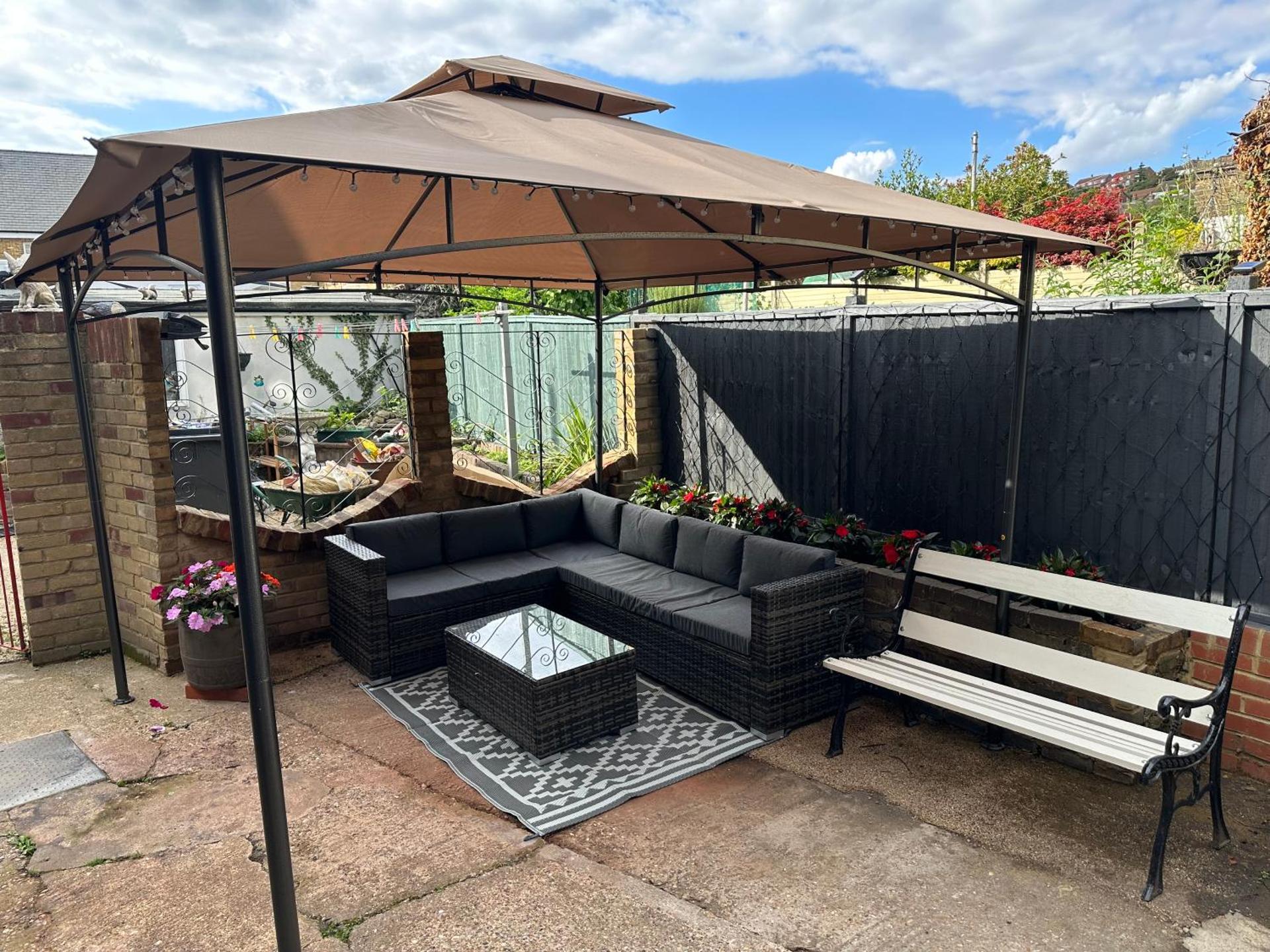 Modern 2 bedroom flat by Dover Port, Castle& Sea!