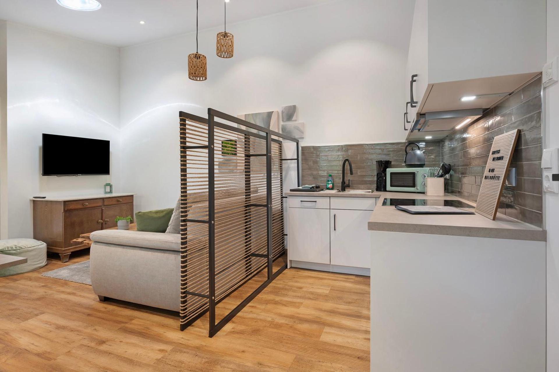 Eichengeflüster Waldhütte