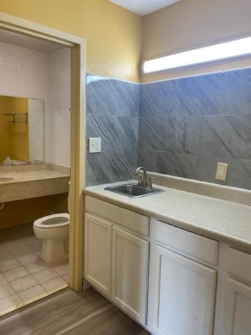 Orangeburg inn & Suites