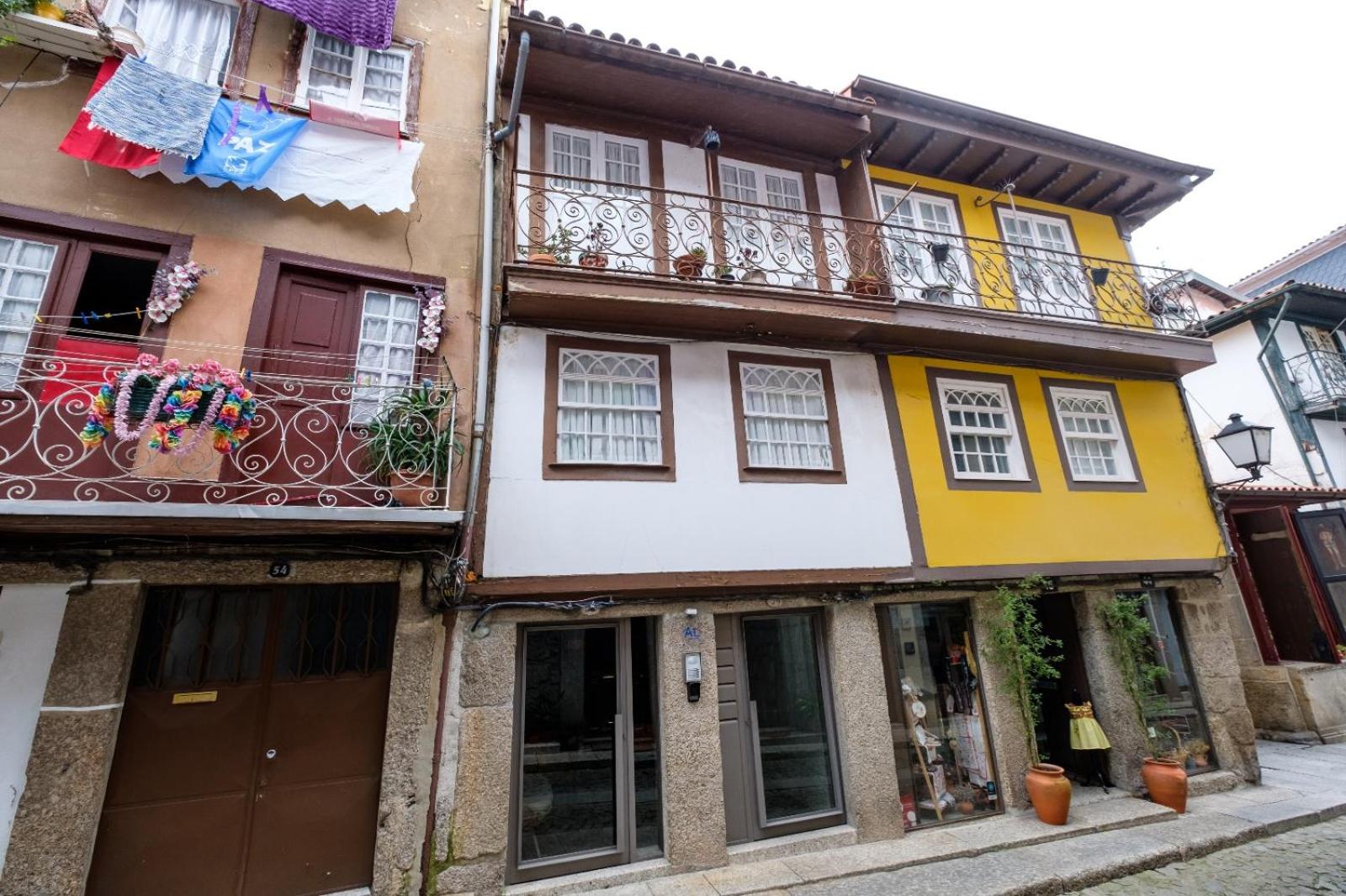 Casa Velhinha - Design, Culture and Comfort in Guimarães