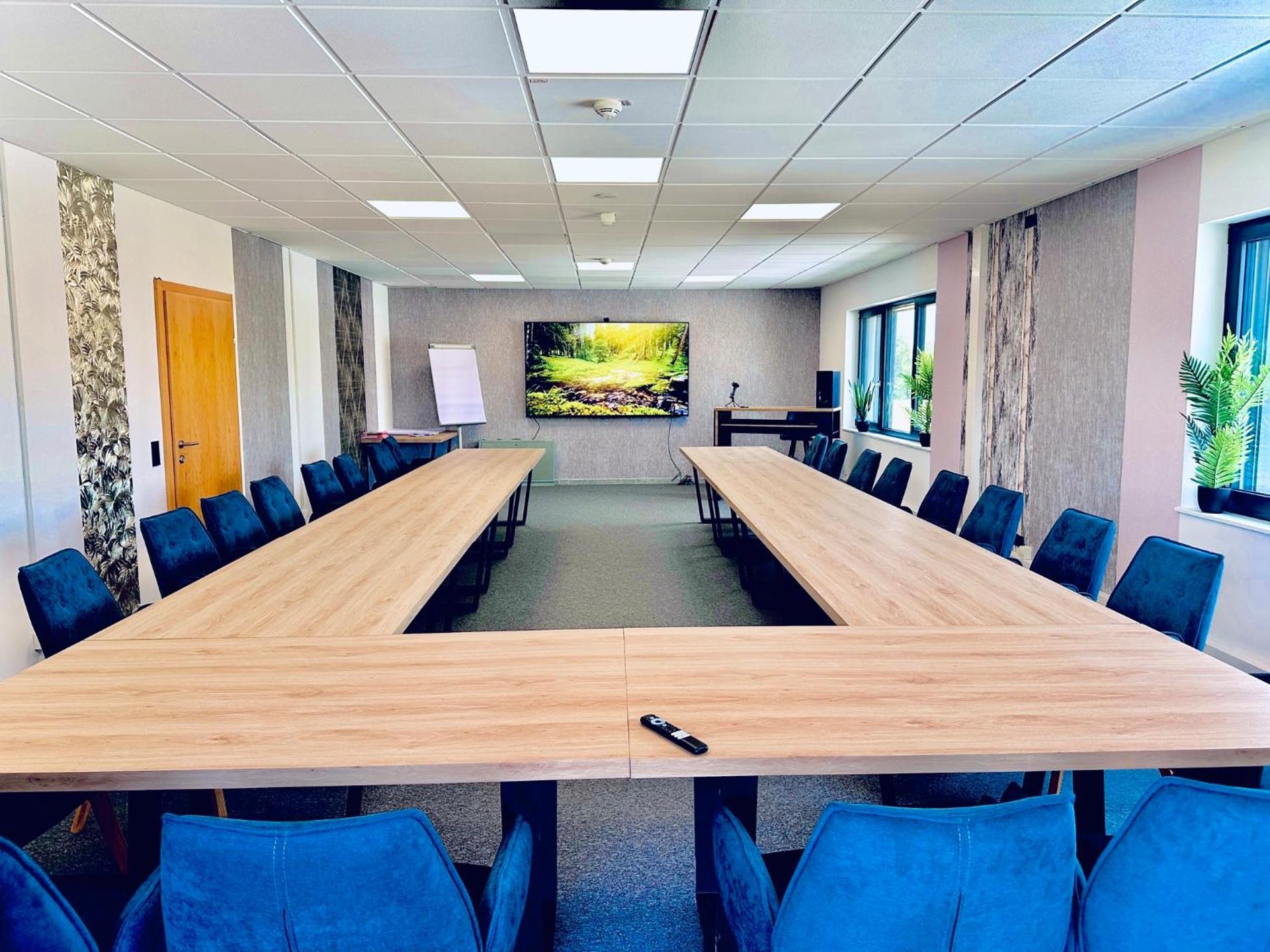 Meeting/conference room