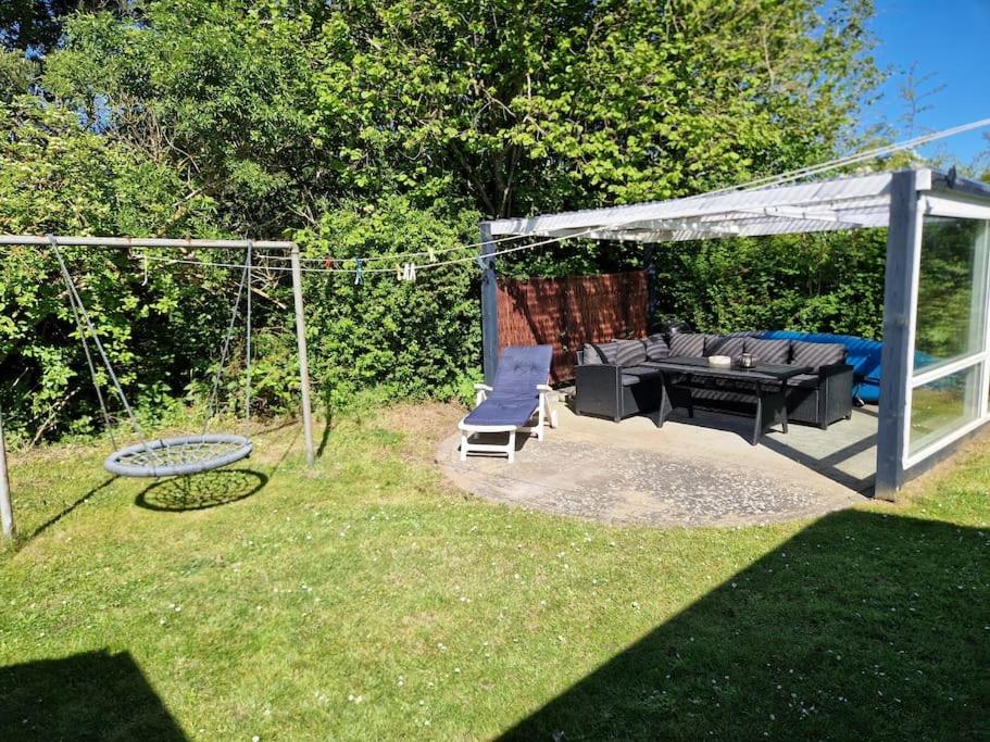 Holiday house by a fantastic beach and free WiFi