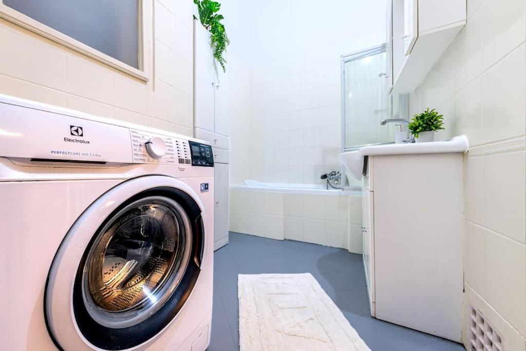 Sunny Apartment on the Buda side